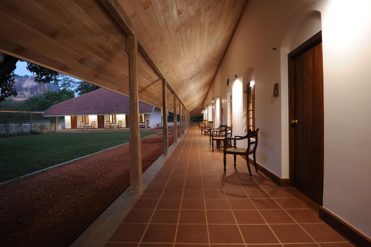 Ekho Sigiriya Hotel Luaran gambar